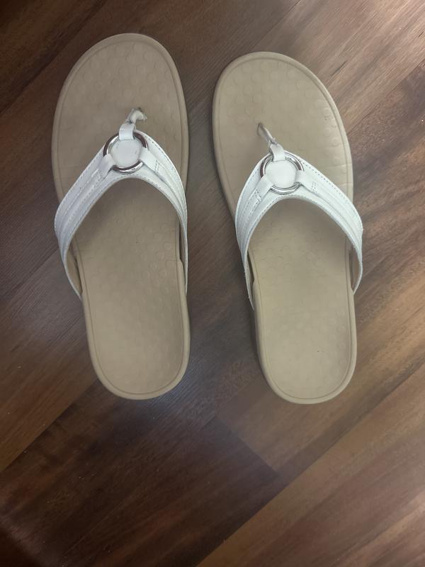 Customer carousel item 8.