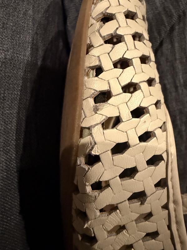 Customer photo for "Comfortable but does not hold up"