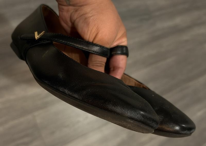 Customer photo for "Comfortable but poor quality"