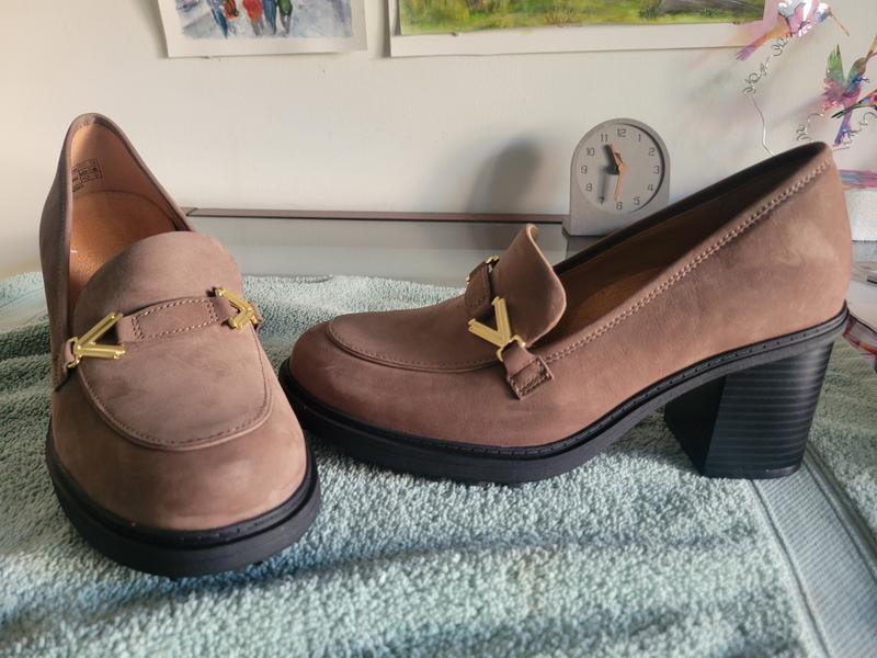 Nice looking but terrible sizing.