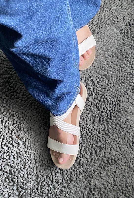 Customer photo for "Great shoe for on the go."