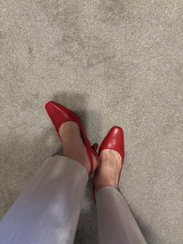 Review Thumbnail Image 0 377464589