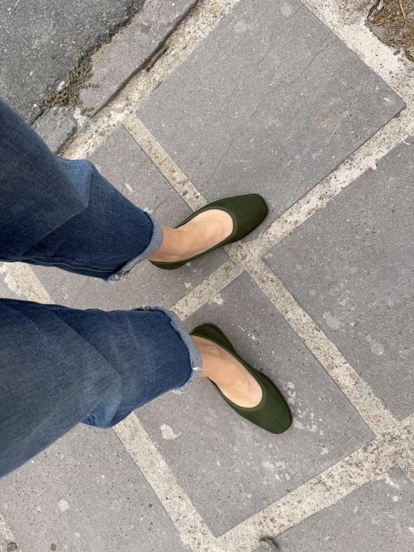 Customer photo for "Love these flats!!"