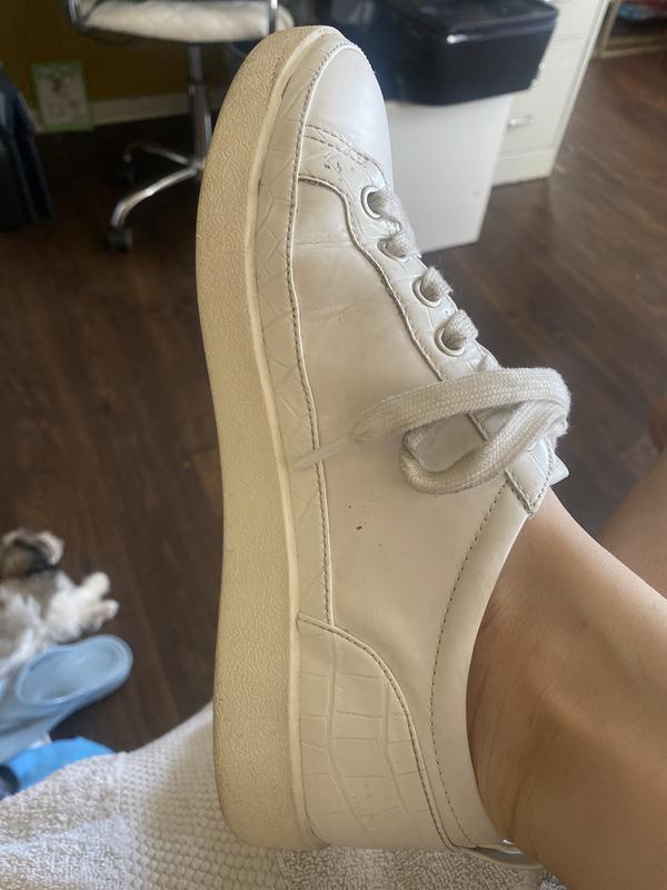 Womens Vionic Winny Lace Up Sneaker in White/Gum – Lucky Shoes