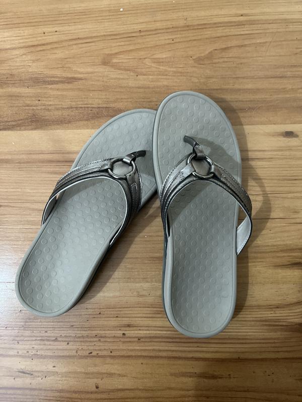 Customer carousel item 6.