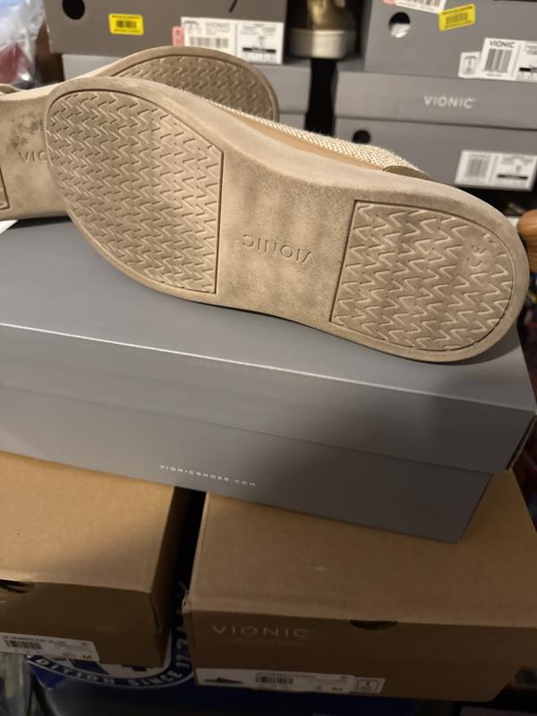 Bottom to show wear.  Hardly any