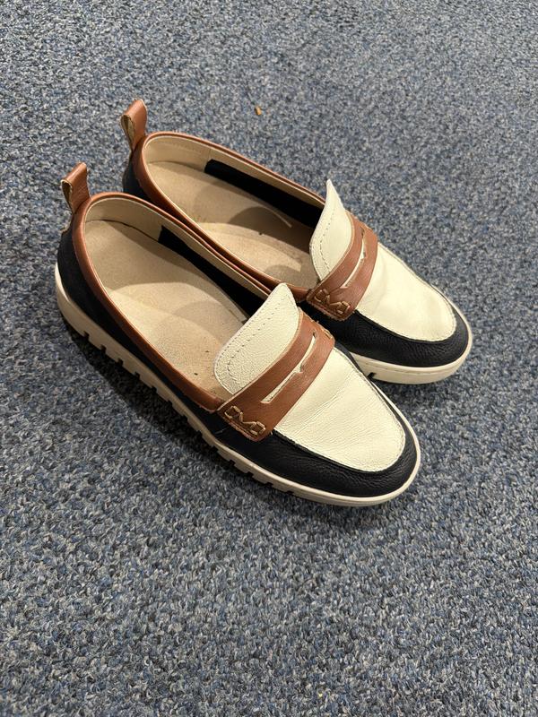 Customer photo for "Love my Uptown Loafers"