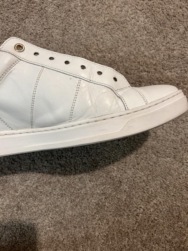 Customer photo for "Comfortable but material quality is terrible"