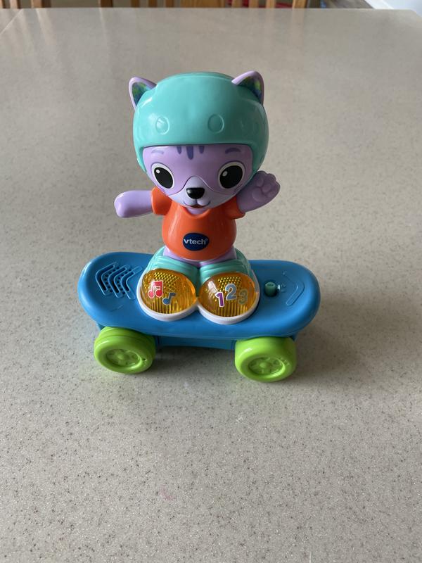 Skater kitty