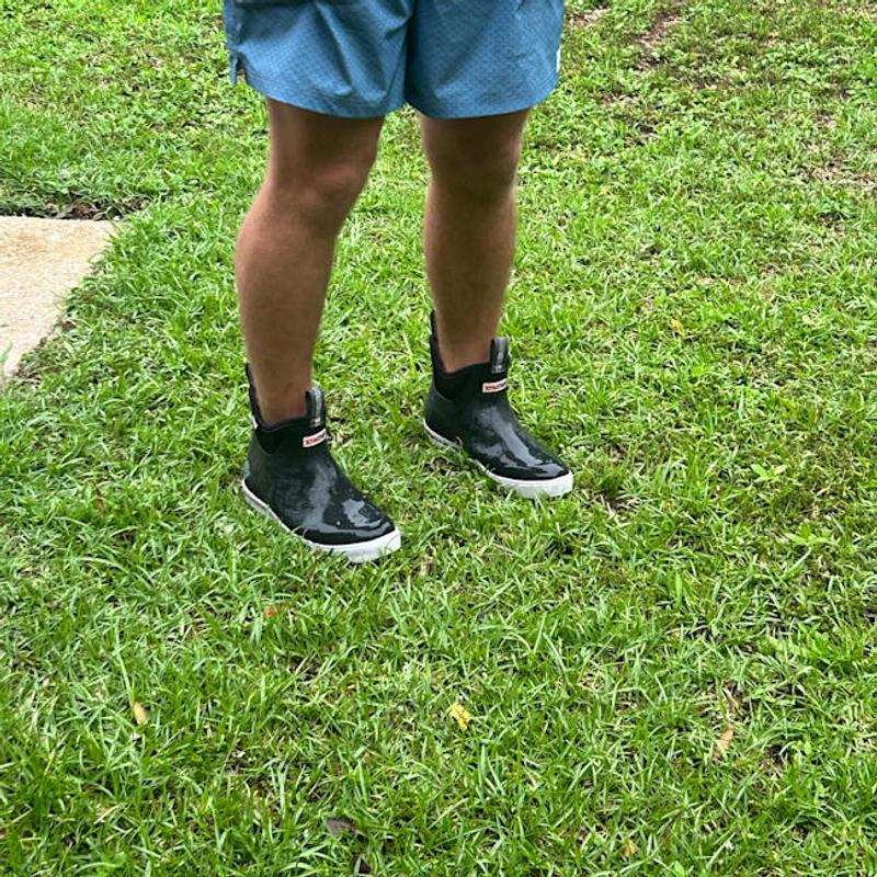 Customer photo for "Comfortable and waterproof that's all I need."