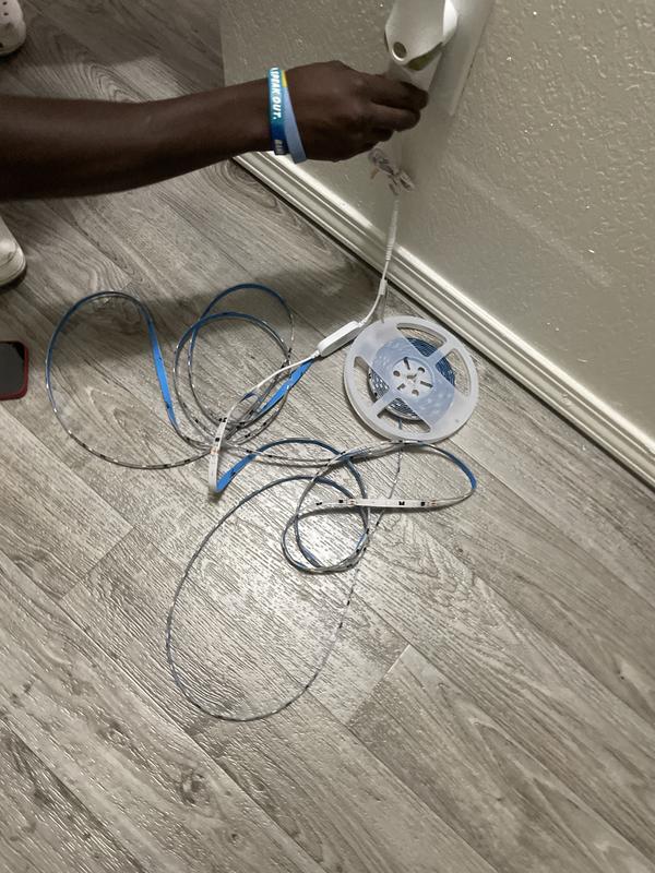 Customer carousel item 6.