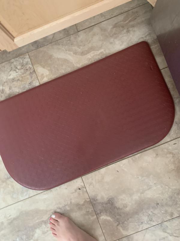 Hugs to the feet for comfort