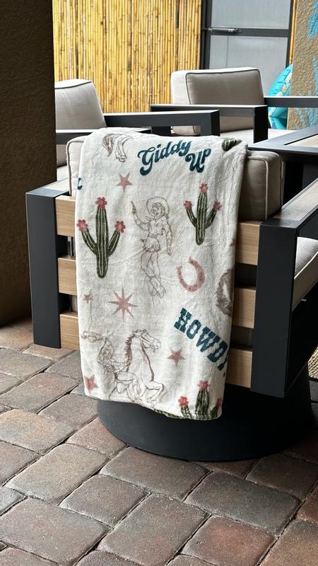 Customer carousel item 12.