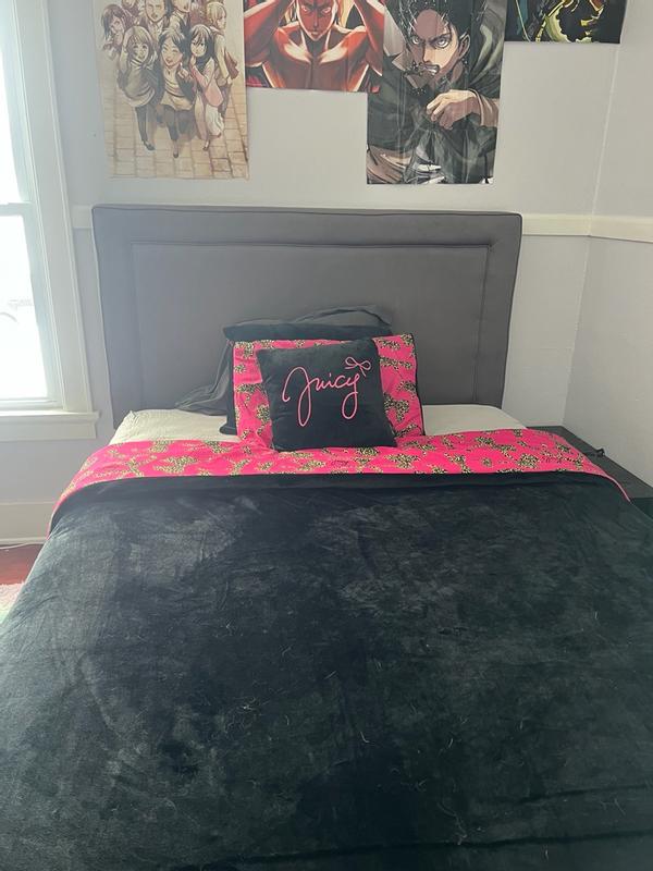 Customer carousel item 3.