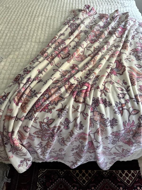 Customer carousel item 5.