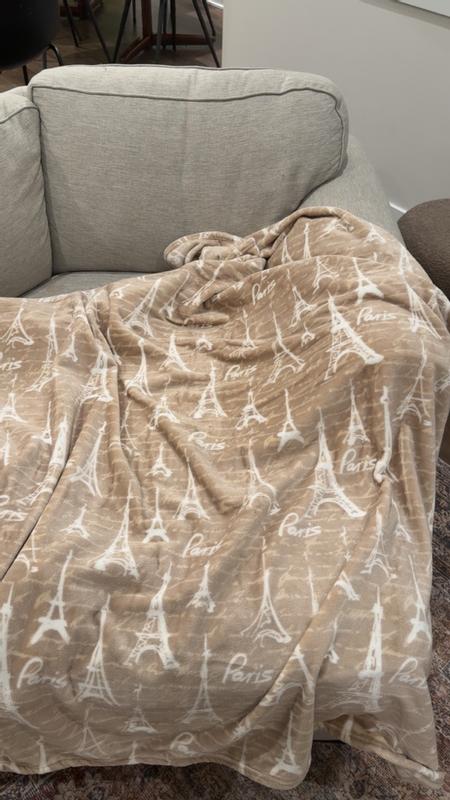 Customer carousel item 7.