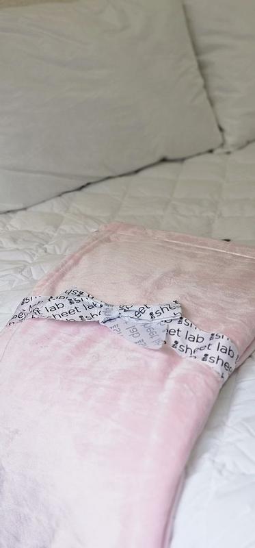 The Sheet Lab Solid Plush Hot Pink 50-in x 70-in Throw Blanket in the ...