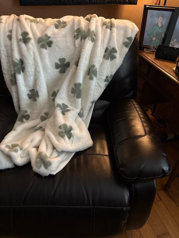 Customer carousel item 12.