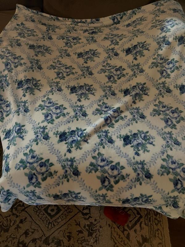 Customer carousel item 4.
