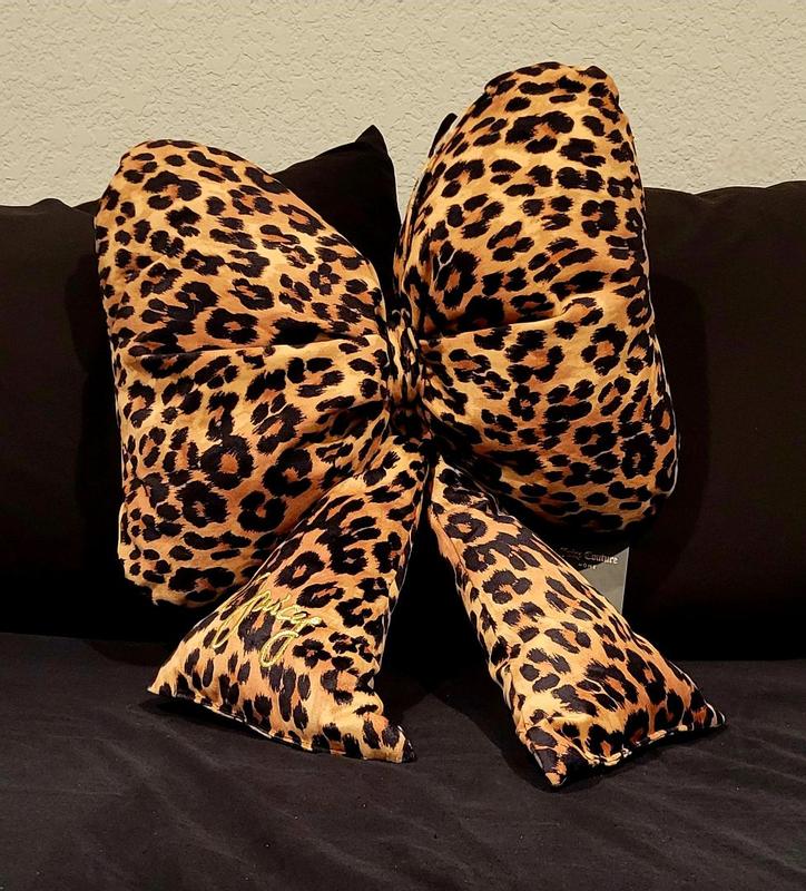 Customer carousel item 8.