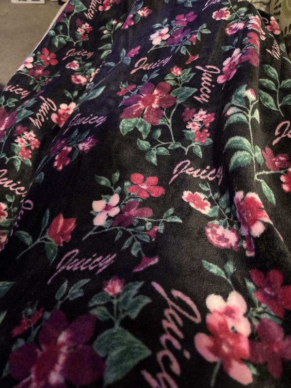 Love the colors on the blanket