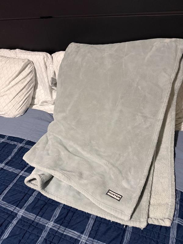 Review Thumbnail Image 0 379398544