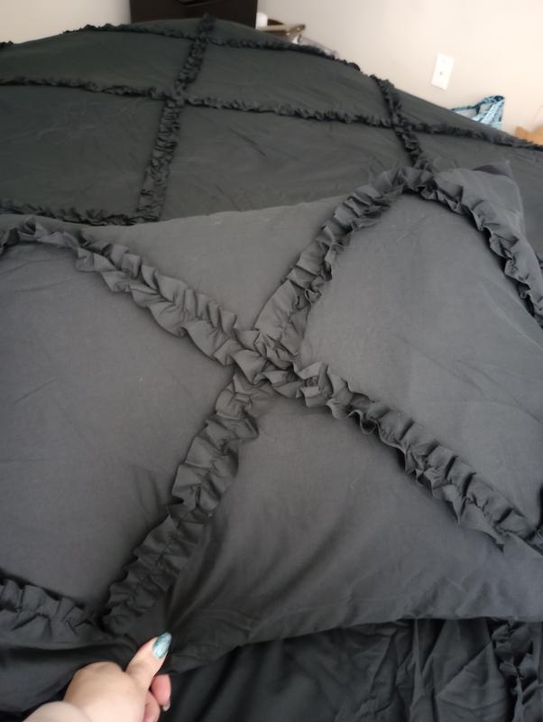 Pillow Cover Ruffles