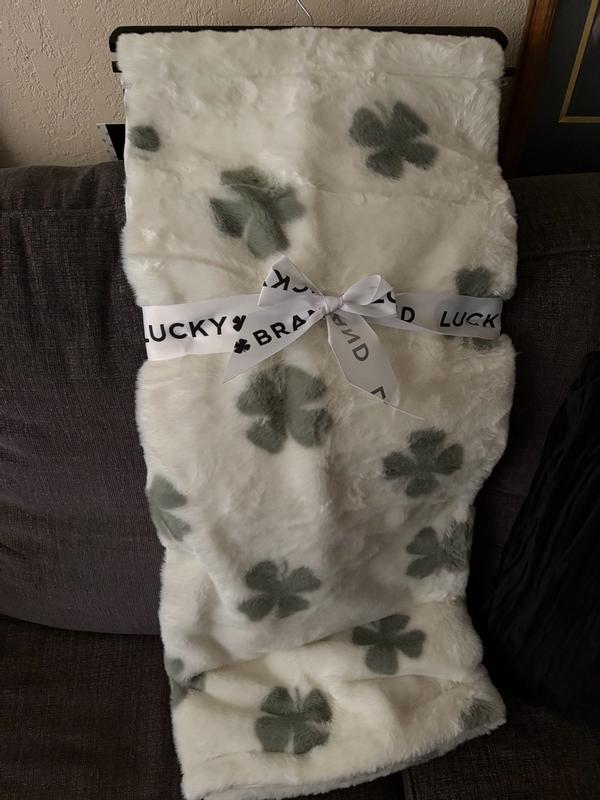 Customer carousel item 11.