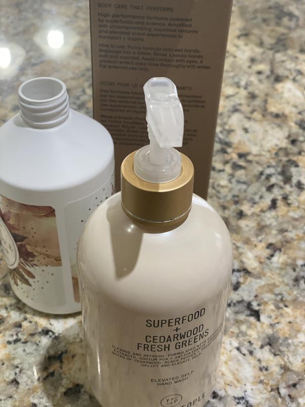 Customer photo for "Great soap, broken pump"