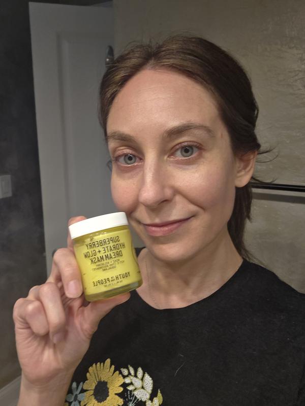 Customer photo for "Glowy Vibes"