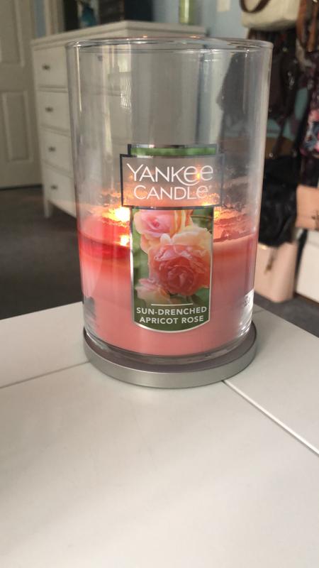 Yankee Candle Vela Perfumada Sun-Drenched Apricot Rose 623Gr. Classic Grande  Vela Perfumada Sun-Drenched Apricot Rose 623Gr. Classic Grande - Belleza  Perfume Mujer 27,45 €