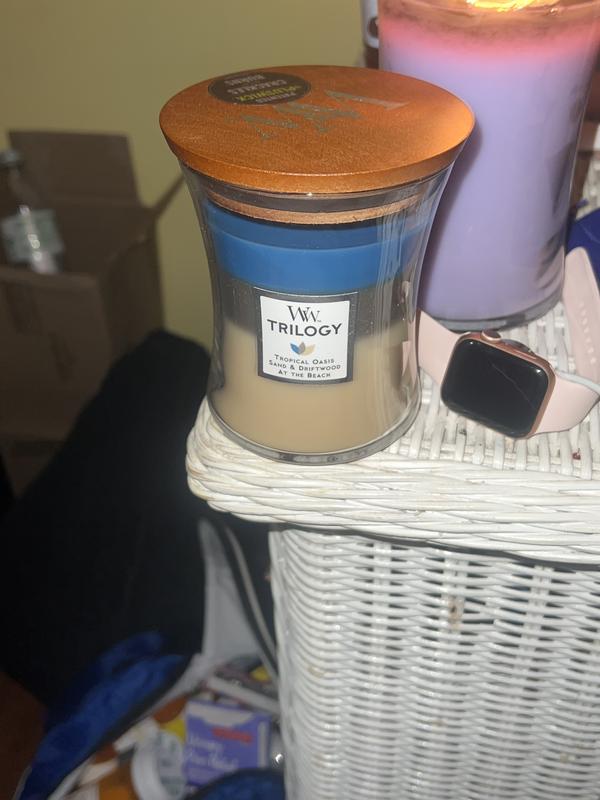 帯付き！ザ・ファイアーマン/ ストロベリーズ・オーシャンズ・シップス・フォレスト Shoreline Trilogy WoodWick® Medium Hourglass Trilogy Candle
