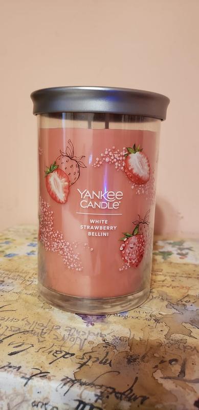 Yankee Candle Signature Collection Large Tumbler White Strawberry Bellini,  20 Oz.