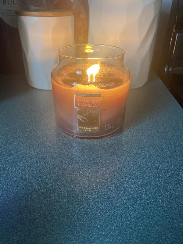 Yankee Candle Dried Lavender & Oak - Candela profumata in vetro