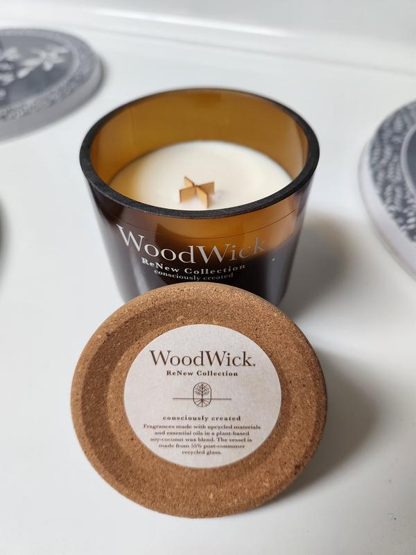 Tomato Leaf & Basil WoodWick® Medium ReNew Candle - Medium ReNew