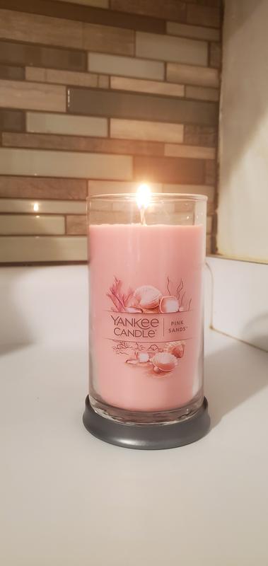 Yankee Candle Medium Pillar Pink Sands, Medium Pink