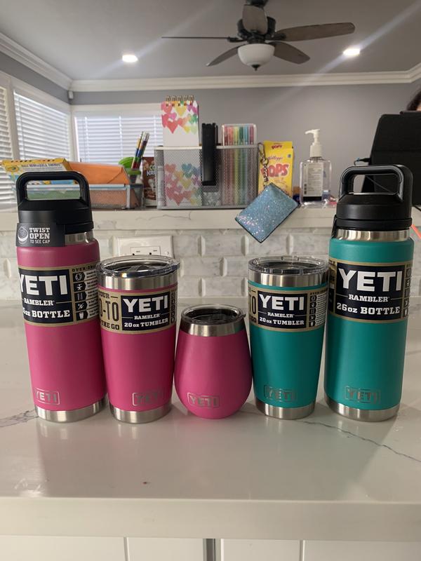 I was wondering if there's a handle for the 26oz rambler cup like in the  second photo? I can't seem to find one that says it's for 26oz :  r/YetiCoolers