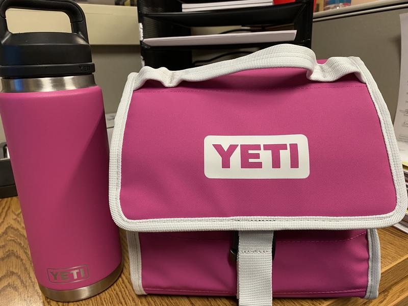 YETI Yonder .75L Water Bottle - Cosmic Lilac