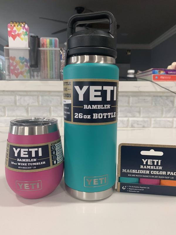 Yeti Rambler 20oz Tumbler - Camp Green SeriousFishing.com