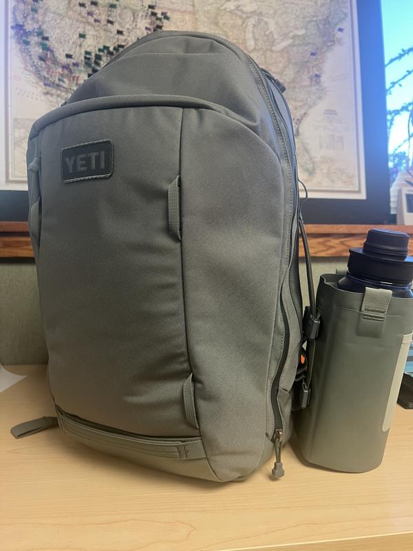 YETI Crossroads 27 L Backpack