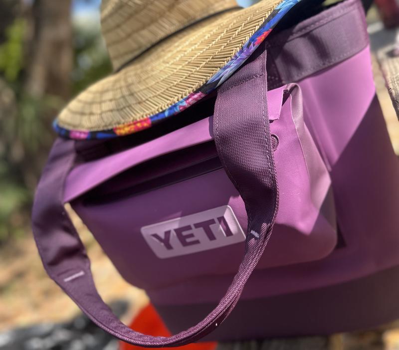 Yeti Camino Carryall 35 9.84 In. W. x 14.97 In. H. x 18.11 In. L. Reef Blue  Tote Bag - Village Hardware