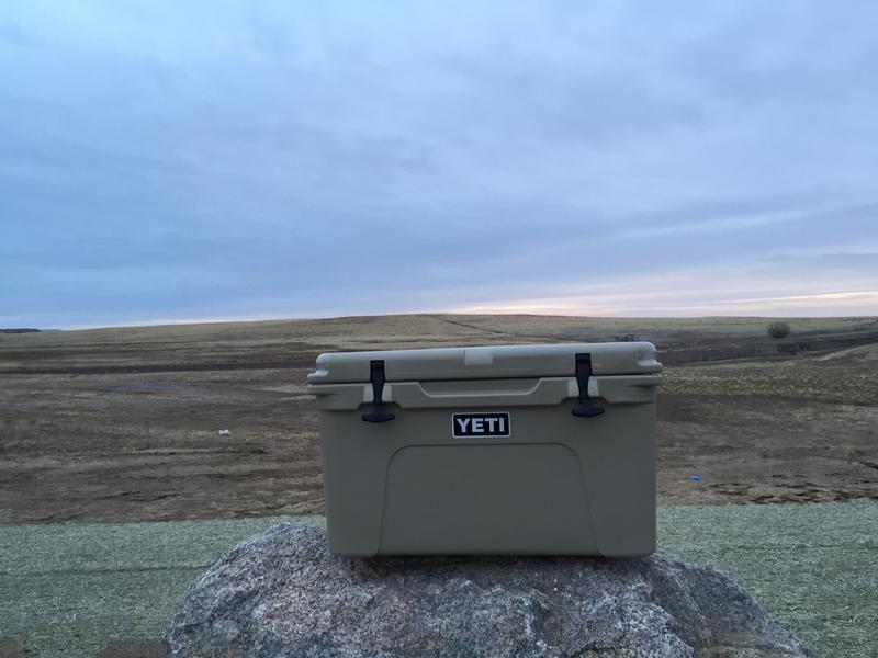 YETI Tundra 45 Cooler - Desert Tan