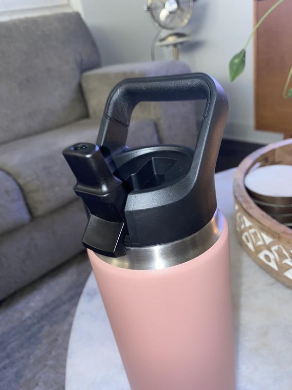 I was wondering if there's a handle for the 26oz rambler cup like in the  second photo? I can't seem to find one that says it's for 26oz :  r/YetiCoolers