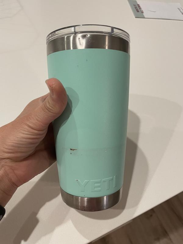 RAMBLER 20 OZ TUMBLER BLACK 21070060018 YETI