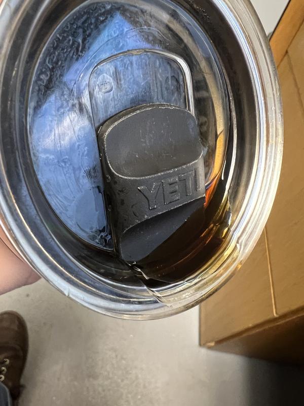 Is it normal for liquid to leak through the magnet slider lid? :  r/YetiCoolers