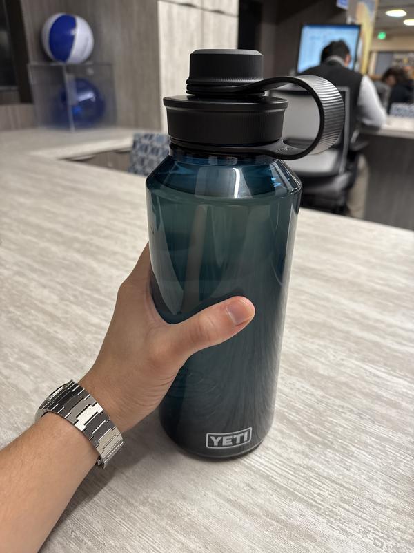Yeti Yonder Water Bottle with Yonder Chug Cap - 1.5 L / 50 oz Yeti Yonder Water Bottle with Yonder Chug Cap - 1.5 L / 50 oz