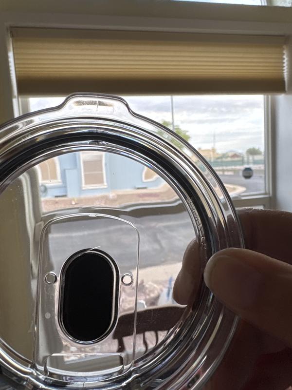 Cracked lid