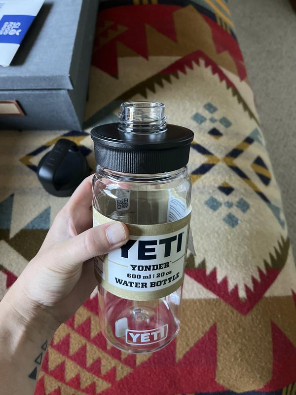 YETI Yonder 600 ml/20 oz Water Bottle with Yonder Chug Cap, Clear