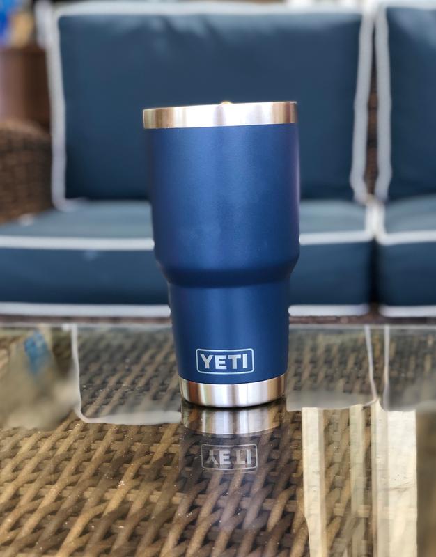 Yeti - 30 oz Rambler Tumbler with Magslider Lid Rescue Red