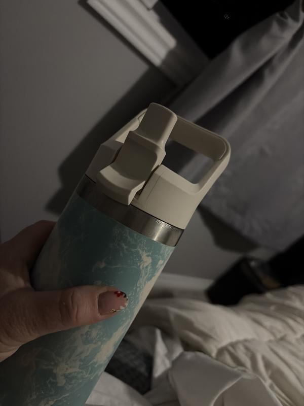 YETI 18 oz Color Cap Insulated Water Bottle